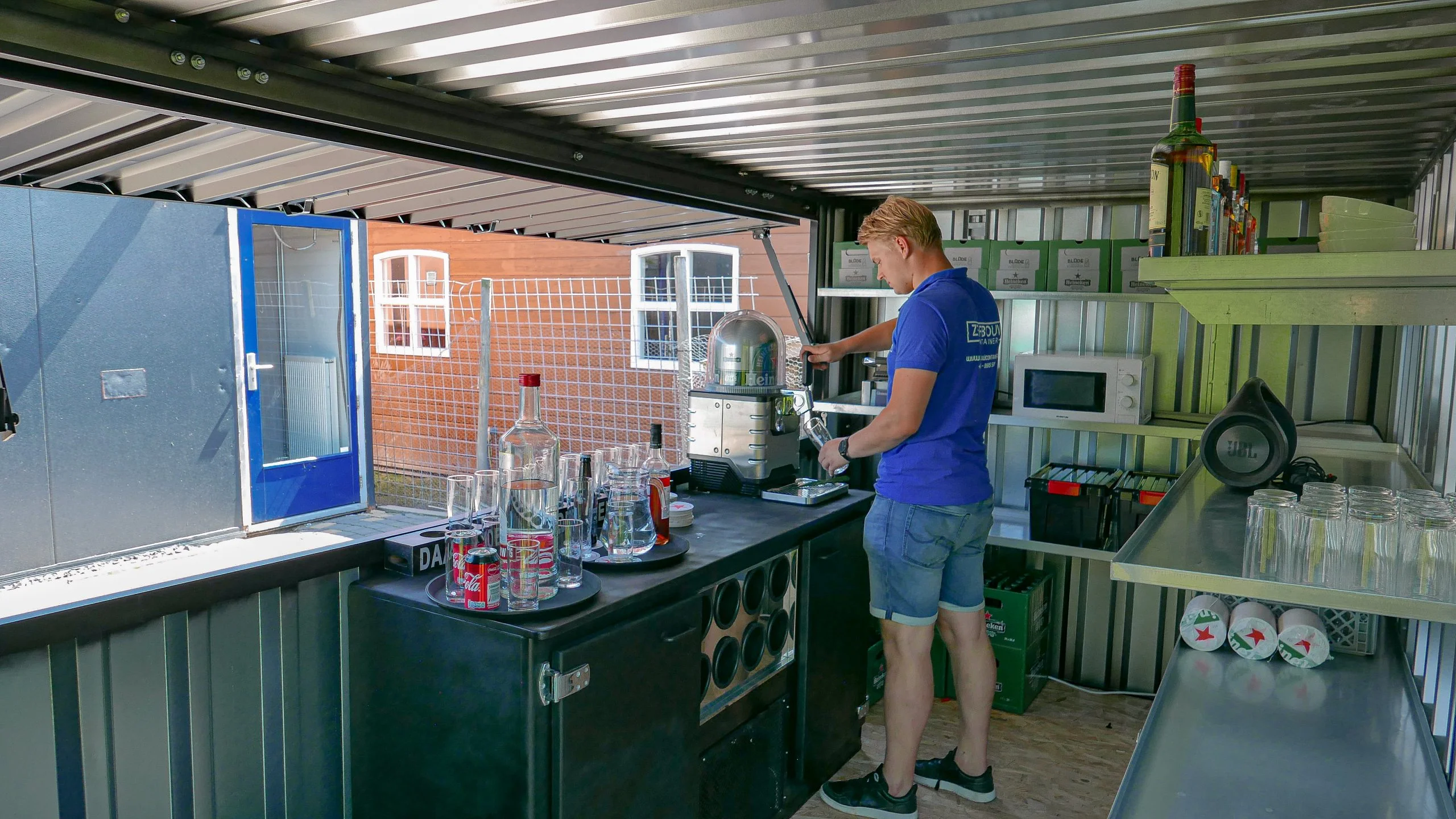 Conteneur Bar Démontable 4×4 mètres XL Noir RAL 9005